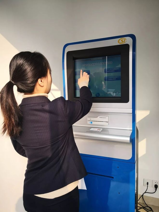 连云港24小时套医保卡回收(24小时套医保卡回收什么意思)