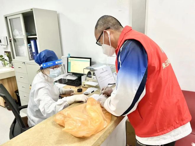 连云港24小时高价回收医保(24小时高价回收医保医保套出)